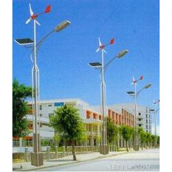 溫州市太陽能燈批發(fā)、供應與廠家 高效節(jié)能的高桿燈解決方案